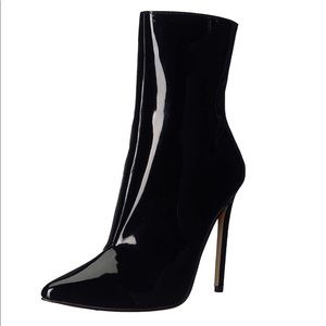 Steve Madden Wagner patent booties size 7.5 BLK